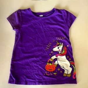 Girls unicorn Halloween shirt. Size 5. Perfect condition